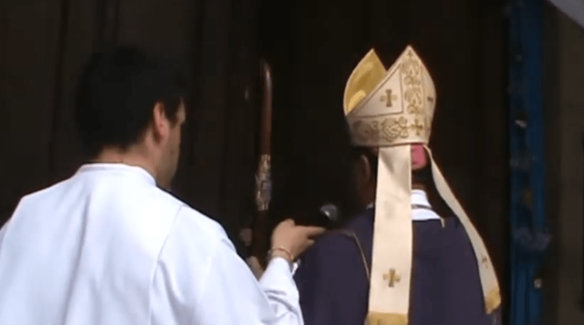 Apertura de la puerta